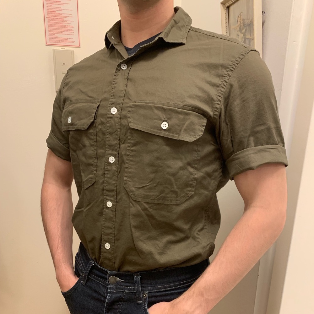 Banana Republic Army Green Camden Fit Short Sleeve Button Up Sz Small